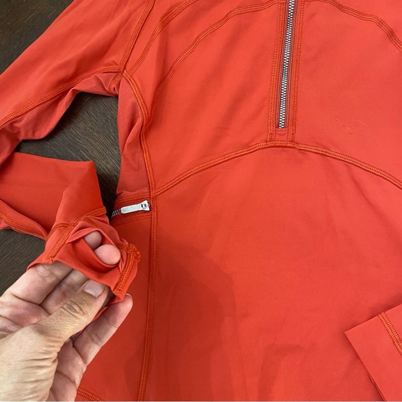 Lululemon Red Quarter-Zip Athletic Long Sleeve Top Zipper Pockets Thumb holes 4 - Picture 7 of 10